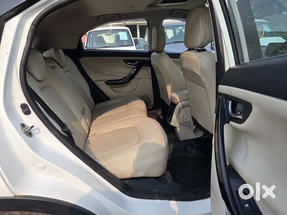 Tata Nexon Xz Plus Luxs, 2023, Petrol
