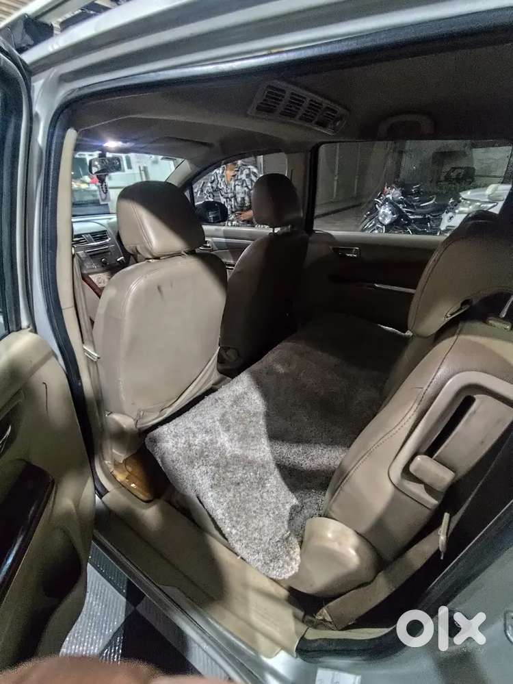 Maruti Suzuki Ertiga 2014 December Diesel Well Maintained
