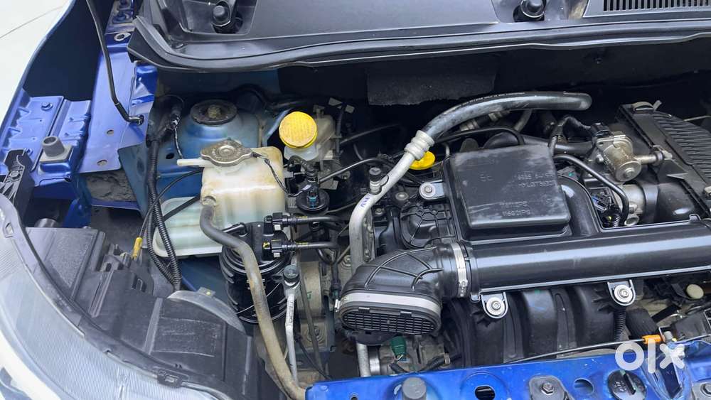 Renault Triber Rxz, 2021, Petrol