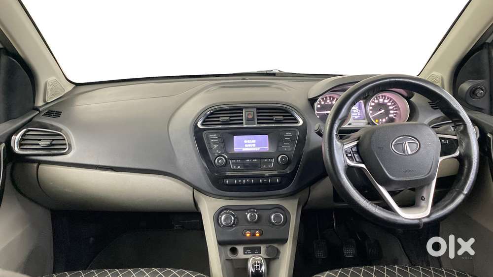Tata Tiago 1.2 Revotron Xz, 2016, Petrol