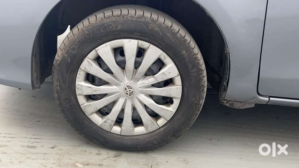 Toyota Etios Liva 2014-2016 V, 2016, Petrol