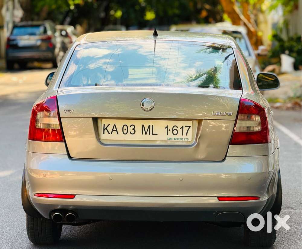 Skoda Laura 1.8 Tsi Ambiente, 2009, Petrol