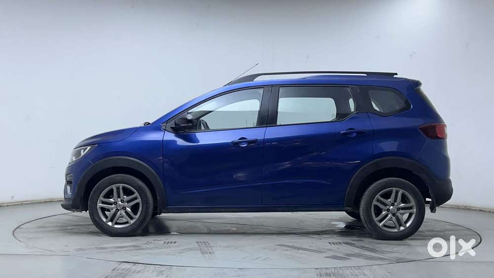 Renault Triber Rxz, 2022, Petrol