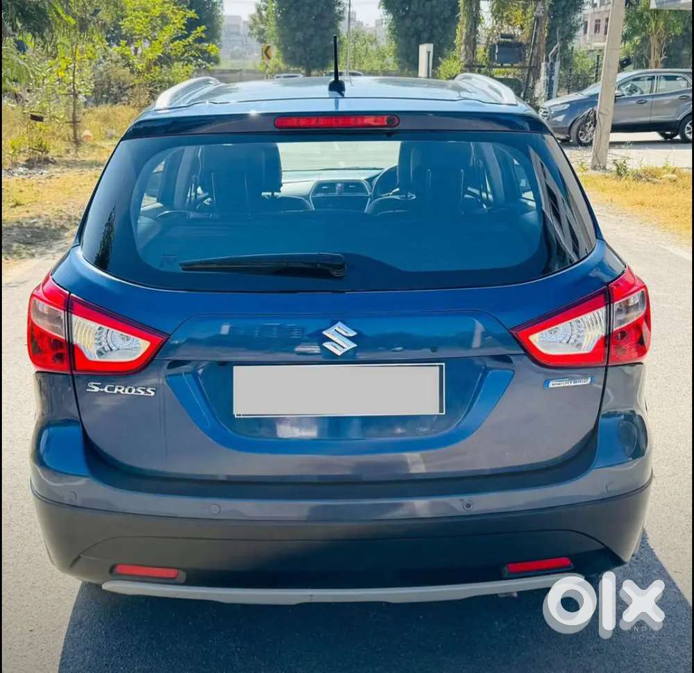 Maruti Suzuki S-cross 2020 Petrol 12600 Km Driven Zeta 1.5l 5mt