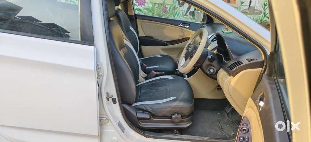 Hyundai Verna Fluidic 1.6 Vtvt Sx, 2014, Petrol