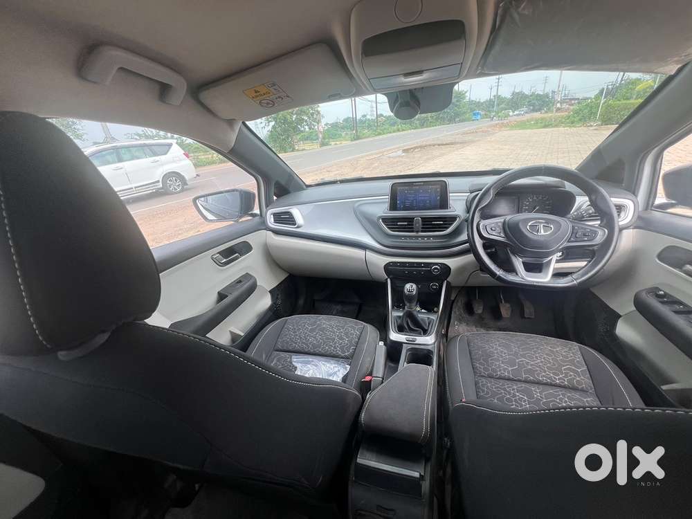 Tata Altroz 1.2 Petrol 2021 Top Variant