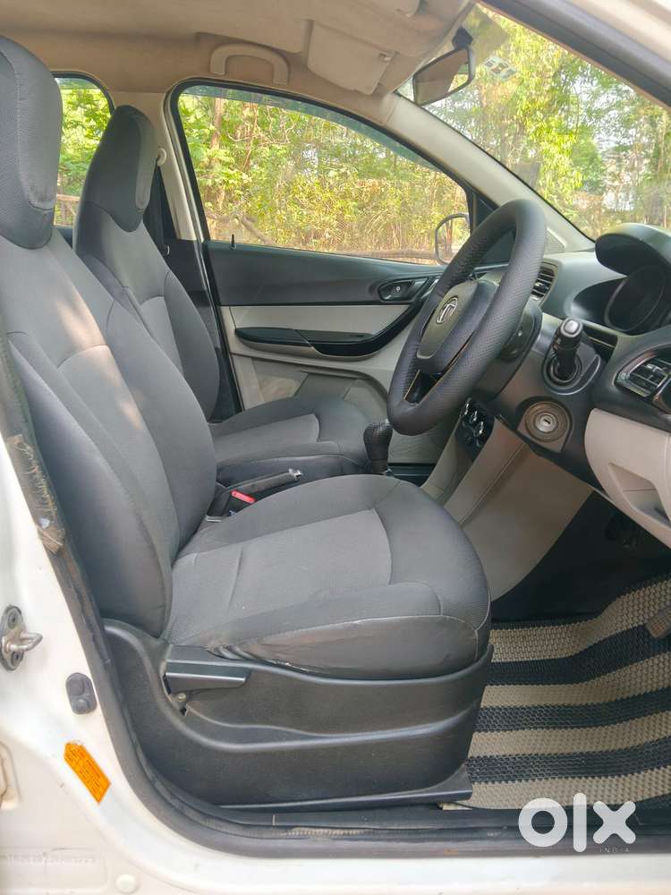 Tata Tiago 1.2 Revotron Xt (o), 2018, Petrol