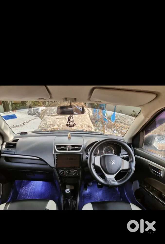 Maruti Suzuki Swift Vxi Showroom Maintained Car.