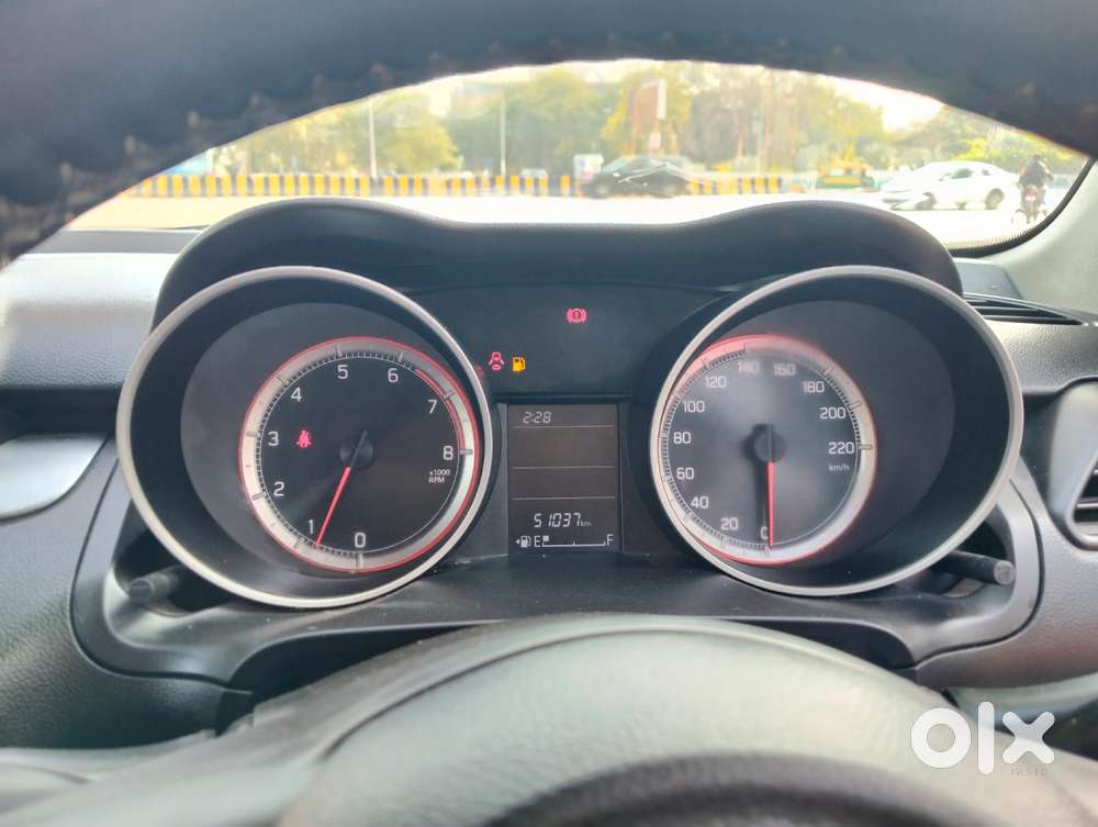 Maruti Suzuki Swift Vxi + Manual, 2023, Petrol