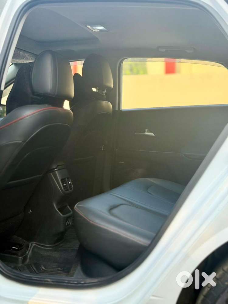 Hyundai Verna 1.5 Sx (o) Turbo Petrol Dct, 2024, Petrol