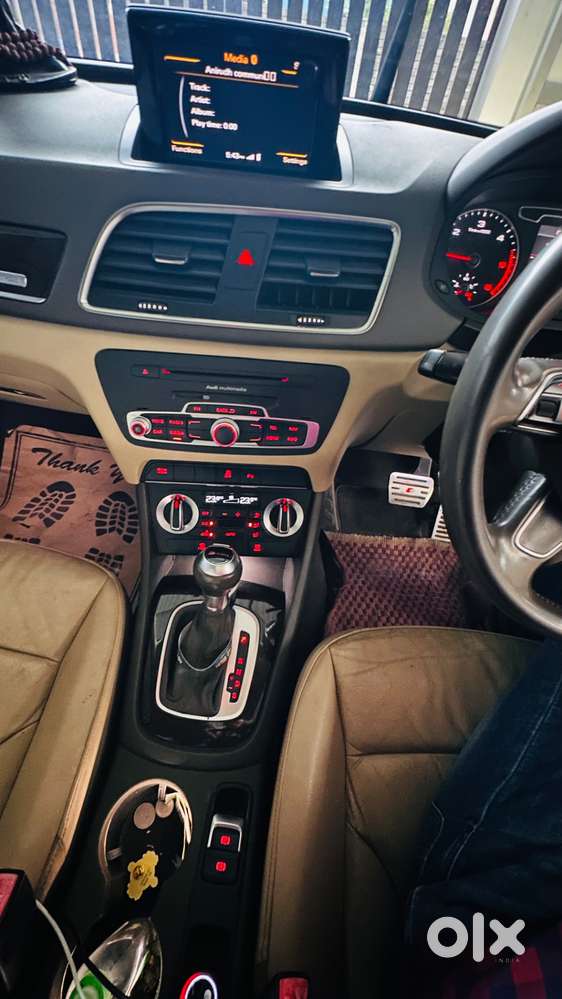 Audi Q3 2015 (white) Diesel Quattro Well Maintained