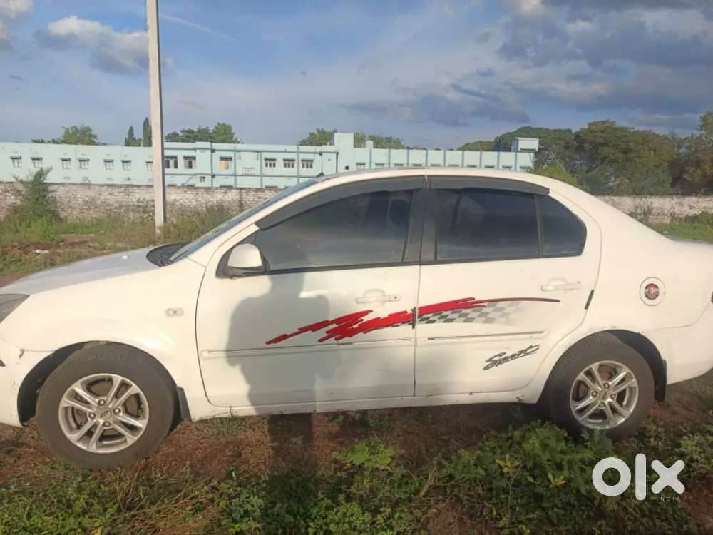 Ford Fiesta 2012 Diesel 105000 Km Driven