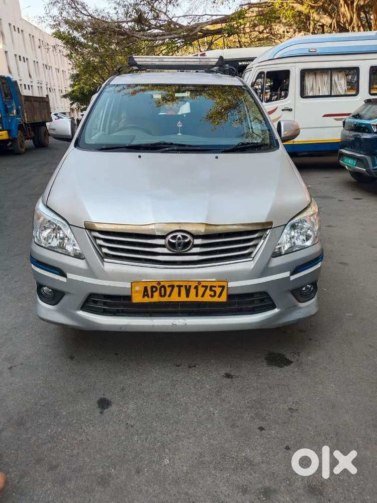Toyota Innova Diesel 2012