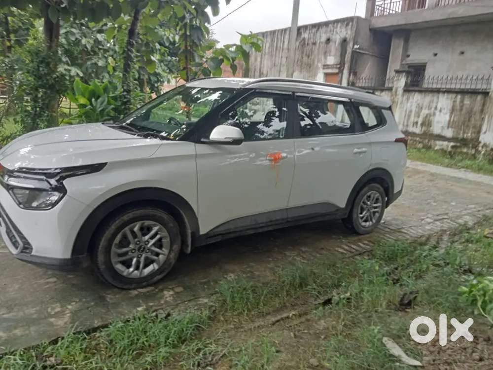 Kia Carens Luxury 7 2024