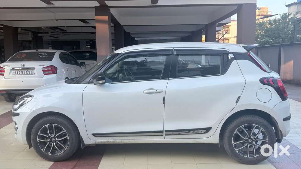 Maruti Suzuki Swift Zxi Plus, 2020, Petrol