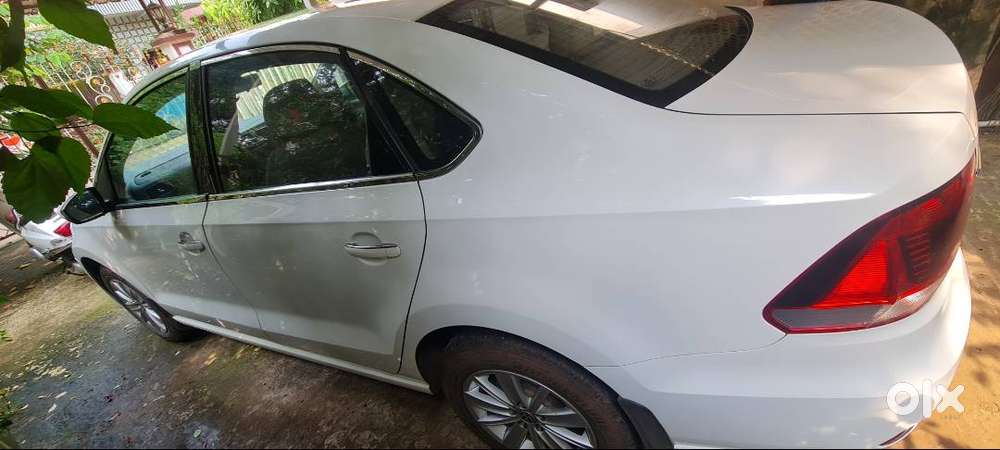 Volkswagen Vento 2015 Year With Dsg Automatic Gear Box. (7+1+sports)