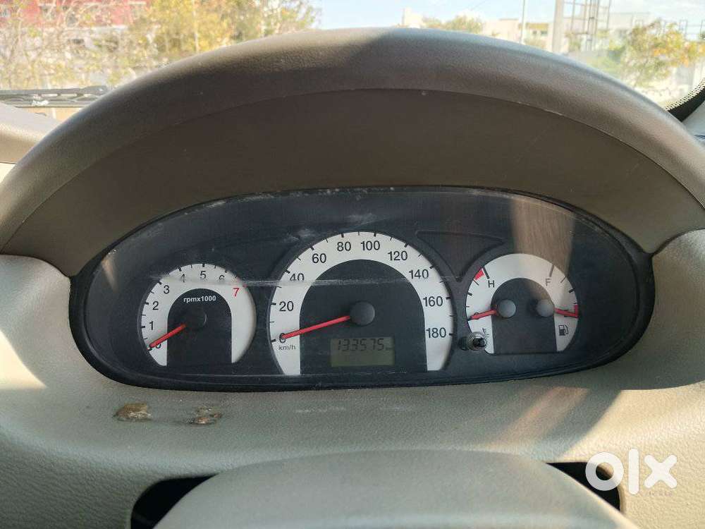 Mahindra Quanto C4, 2013, Diesel