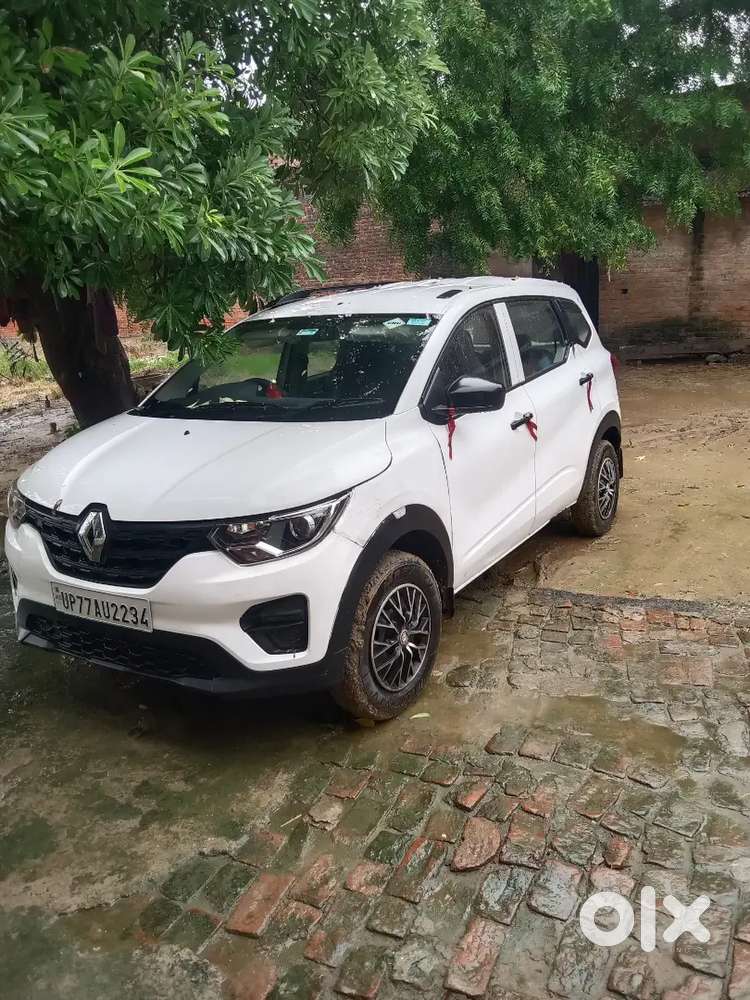 Renault Triber 2025 Authentic Petrol