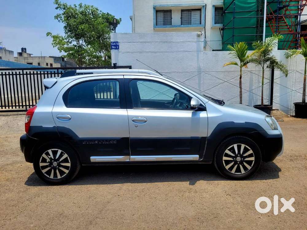 2014 Toyota Etios Cross 1.5 V Petrol Manual 78,000 Km  2nd Owner
