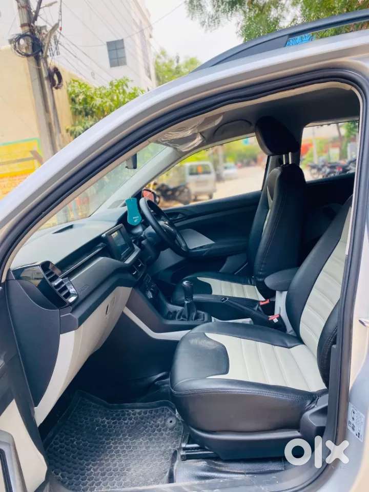 Skoda Kushaq Ambition 1.0l Tsi Mt, 2021, Petrol