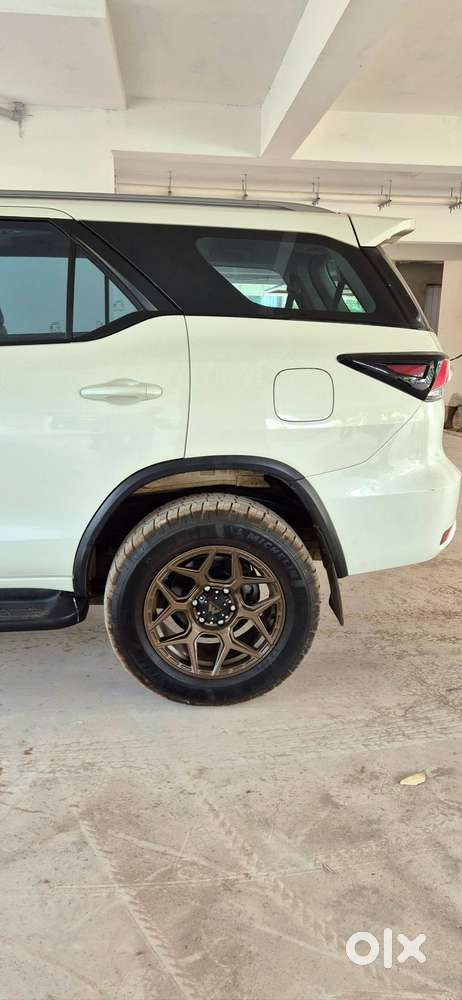 Fortuner4&times;4 At Original Kerala Kl 05,alloys,steering,lexus Taillights,