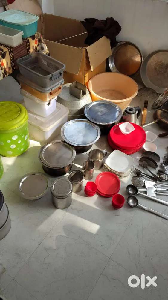 Kitchen items including fridge - Kitchen & Other Appliances in