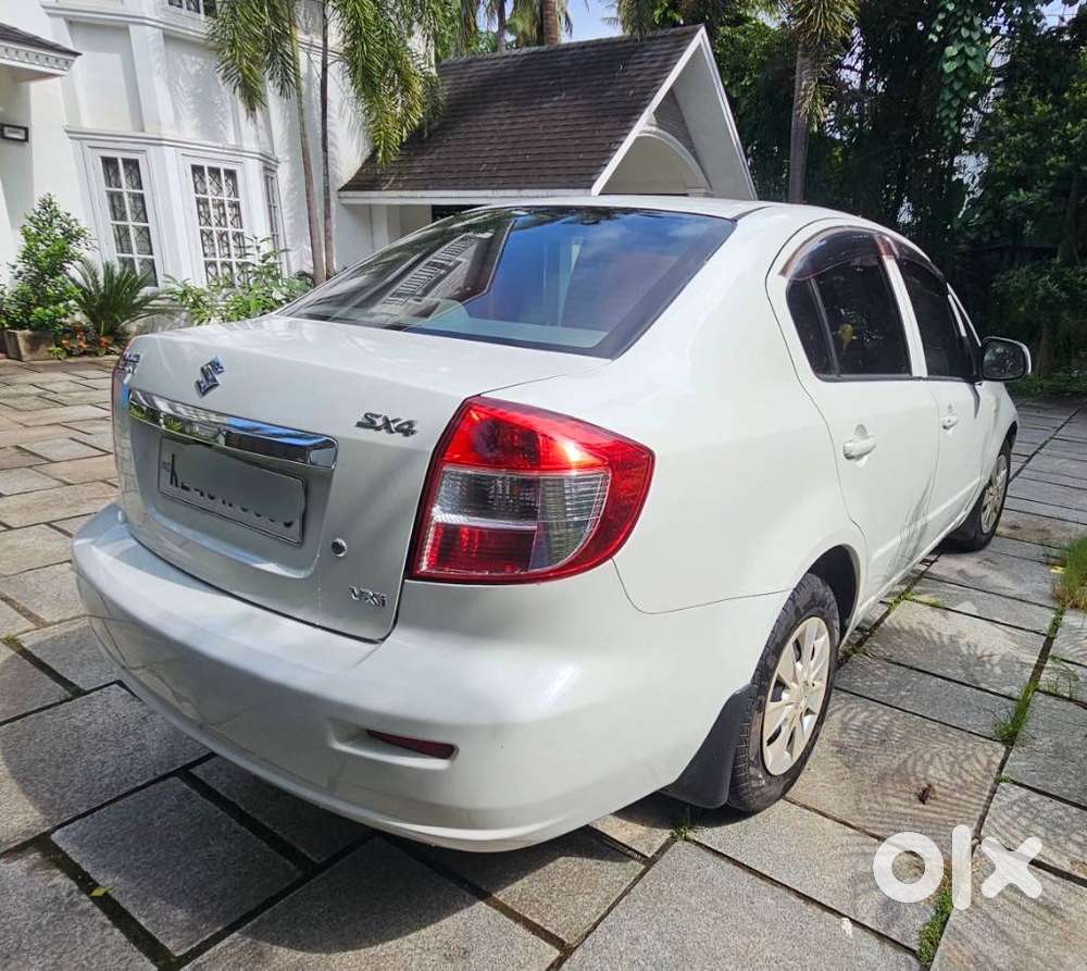 Maruti Suzuki Sx4 Vxi Bsiv, 2009, Petrol
