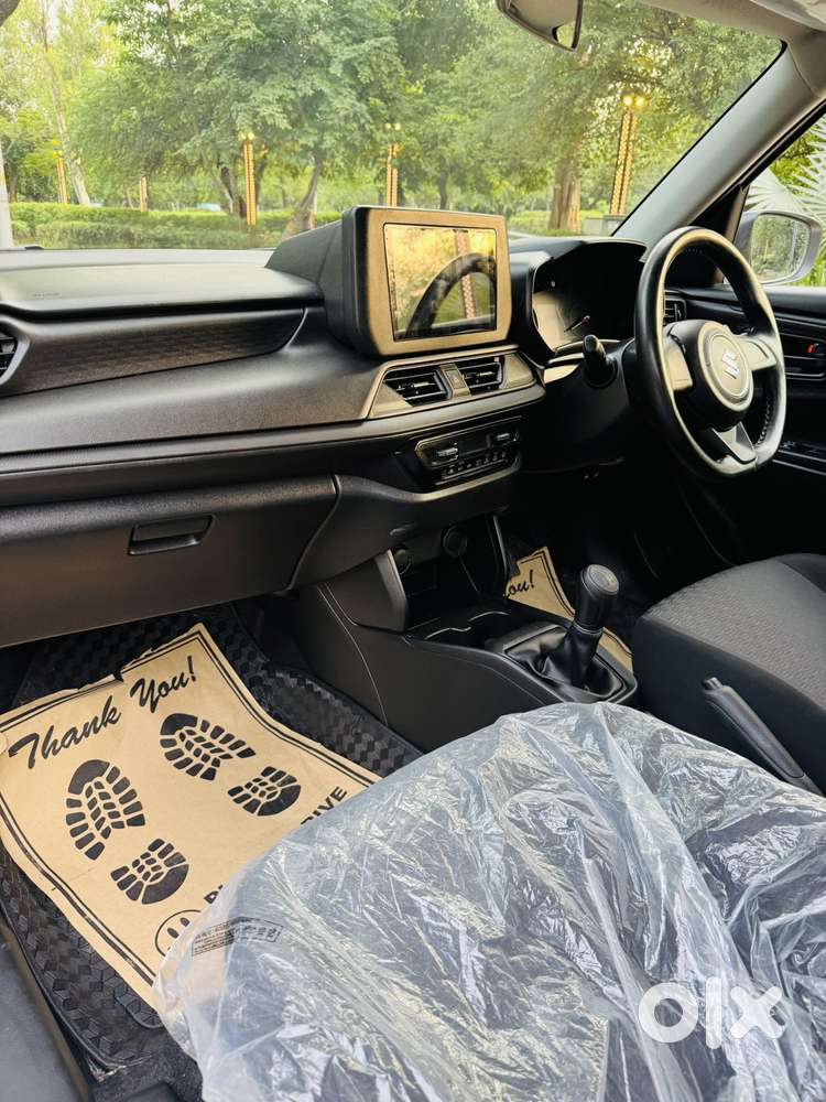 Maruti Suzuki Swift 1.2 Lxi (o), 2025, Petrol