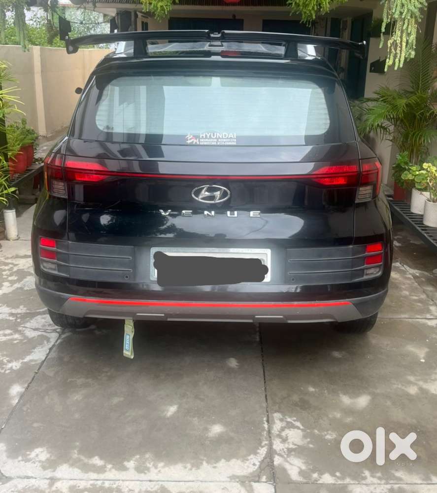 Hyundai Venue Petrol 2023