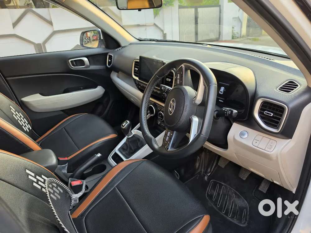 Hyundai Venue 2022 Diesel Well Maintained