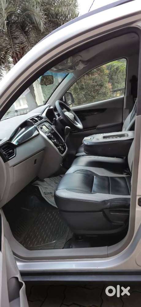 Mahindra Kuv 100 2016-2017 Mfalcon G80 K6 5str, 2016, Diesel