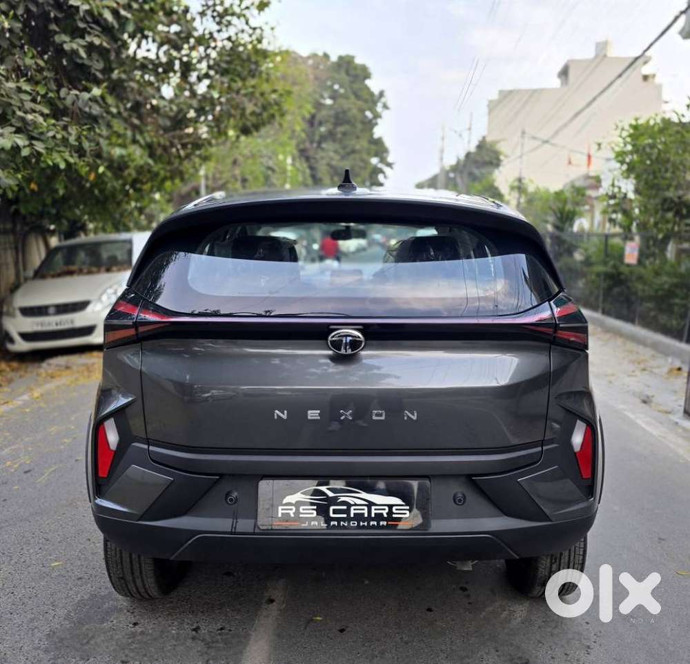 Tata Nexon Smart Plus1.2 Revotron Petrol 5 Mt, 2025, Petrol