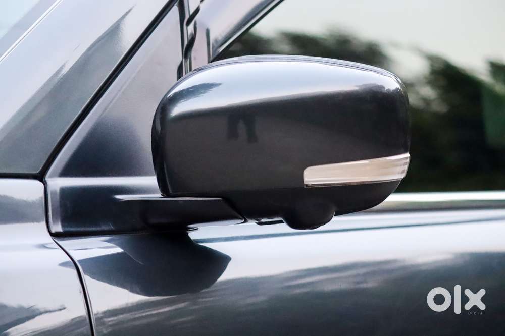 Maruti Suzuki Grand Vitara 1.5 Alpha Plus Intelligent Hybrid Ecvt, 2..