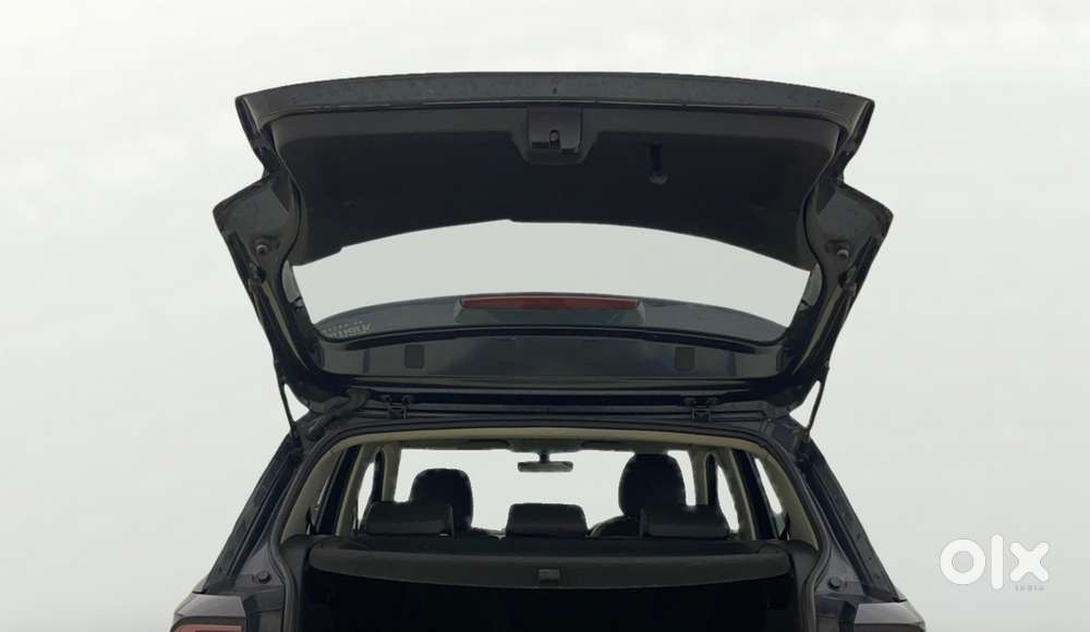 Volkswagen Taigun 1.0 Tsi Topline At, 2022, Petrol