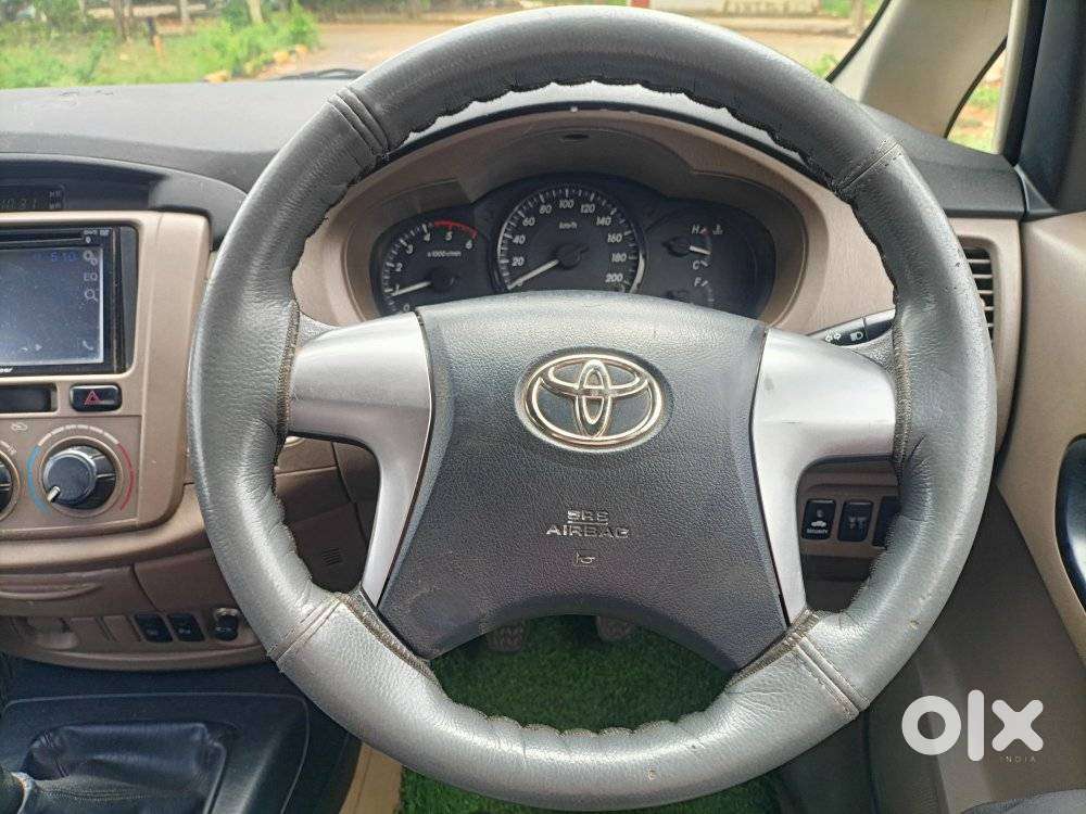Toyota Innova 2.5 Gx 8 Seater Limited Edition, 2015, Diesel