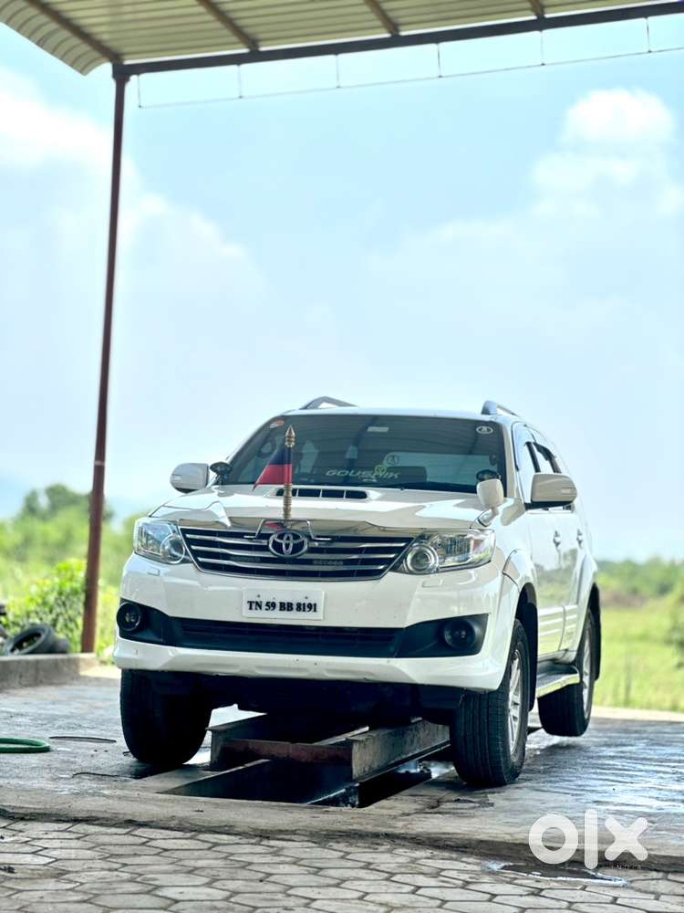 Toyota Fortuner Automatic Diesel 2013