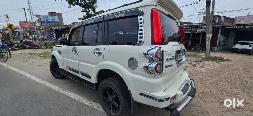 Mahindra Scorpio S10 2017 Model