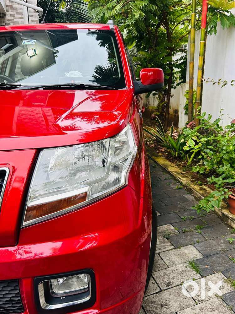 Mahindra Tuv 300 2016 Diesel Well Maintained