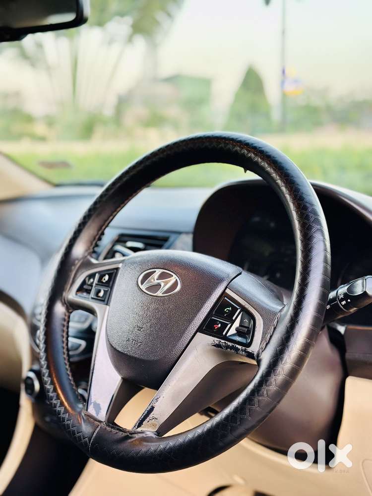 Hyundai Verna Hyundai-verna-2015-2016-1.6-crdi-s-option, 2015, Diese..