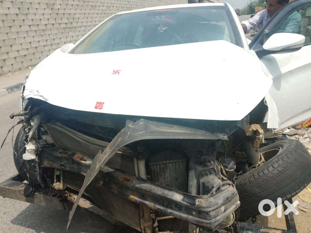 Hyundai Fluidic Verna 2013 Car