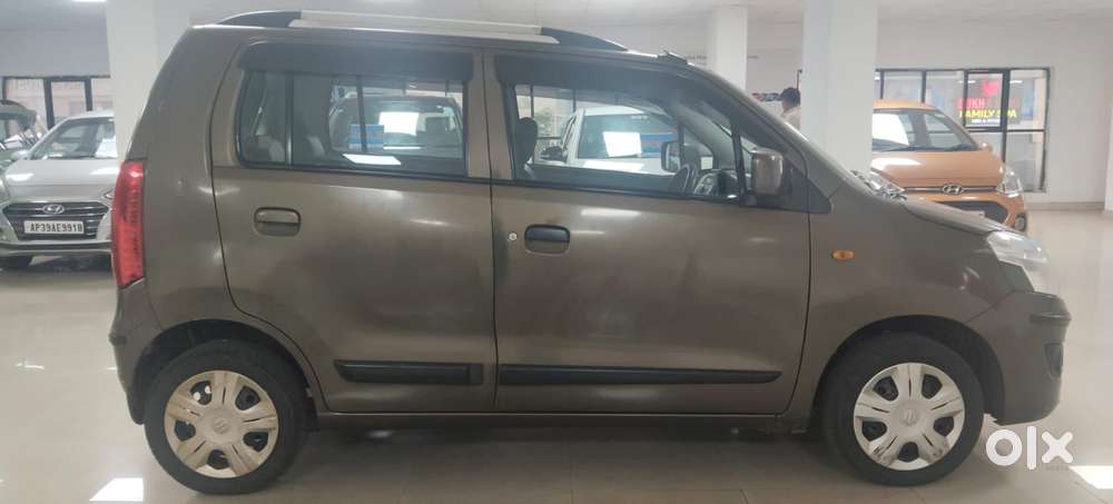 Maruti Suzuki Wagon R Stingray Amt Vxi Optional, 2017, Petrol