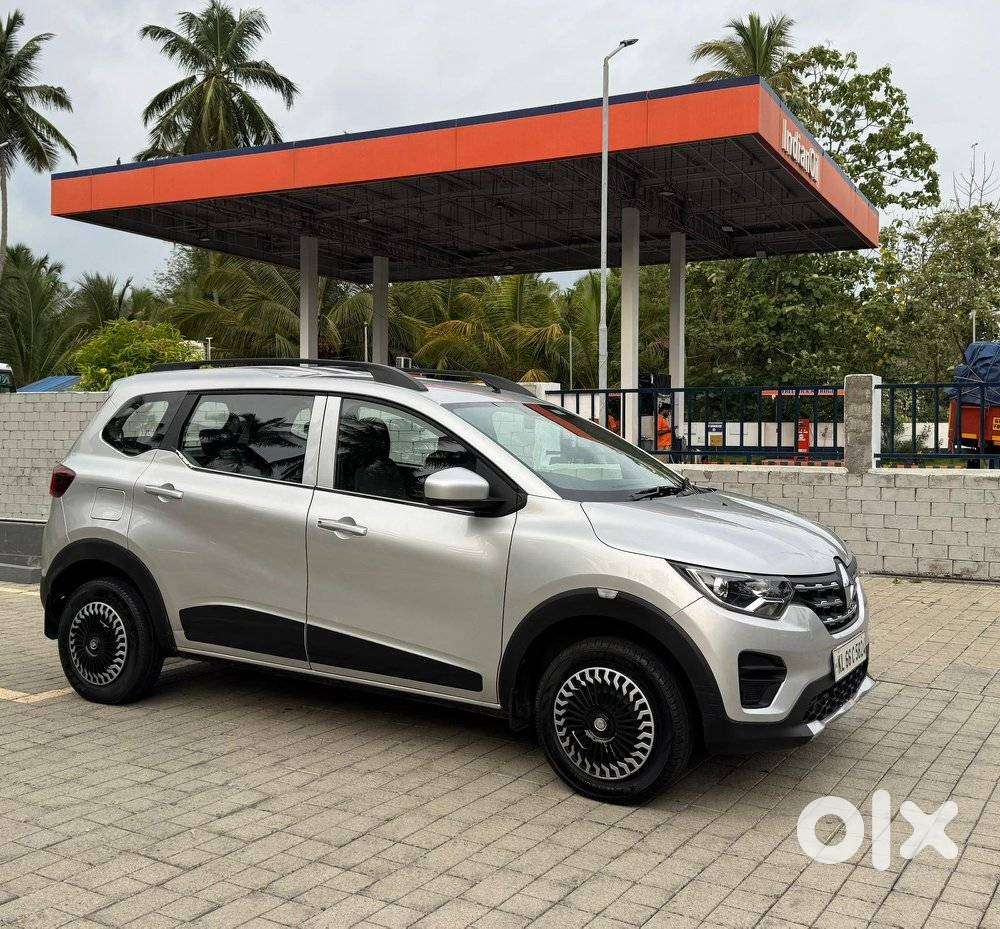 Renault Triber Rxl, 2021, Petrol