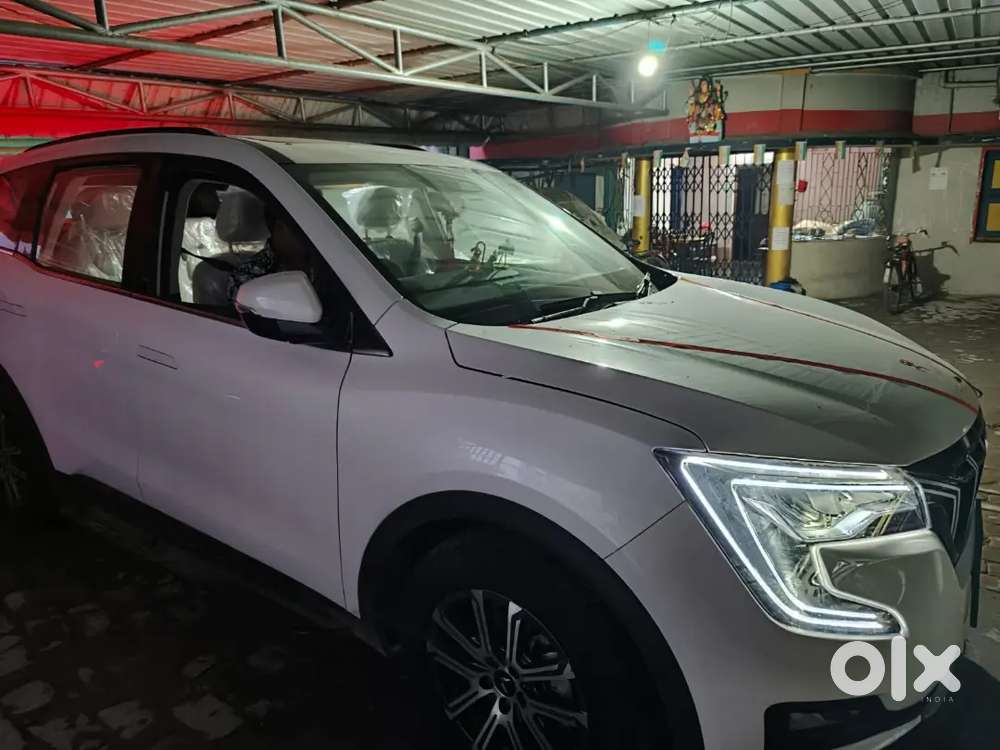 Mahindra Xuv700 Ax7 2025