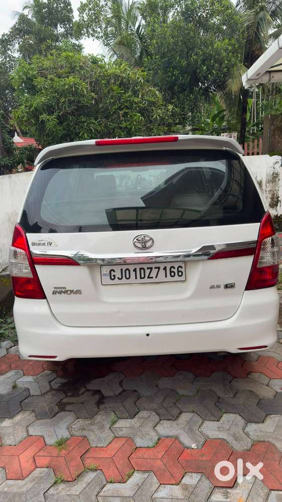 Toyota Innova (2016)