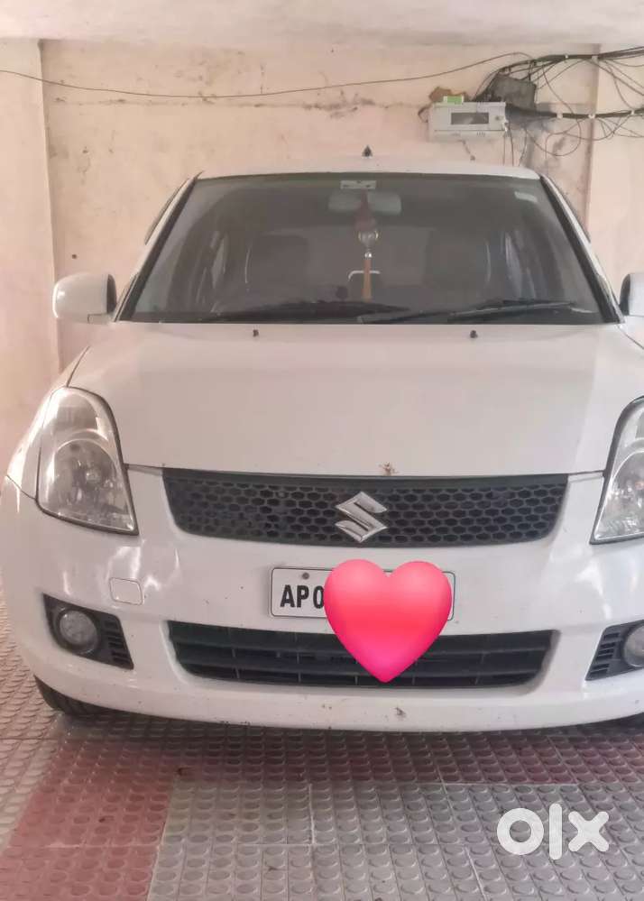Maruti Suzuki Swift Dzire 2012