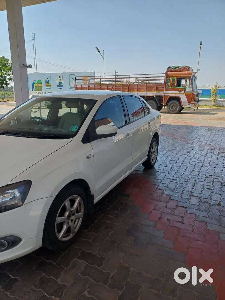 Volkswagen Vento Diesel 1.6 Highline 2012 Model