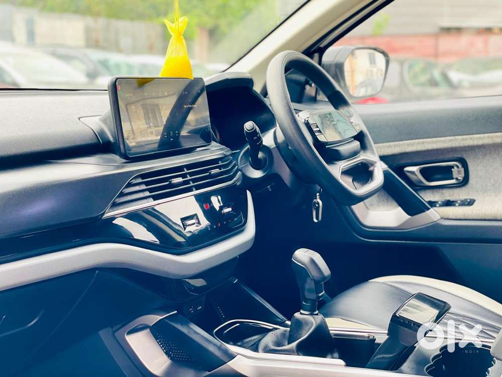 Tata Harrier Pure (o), 2024