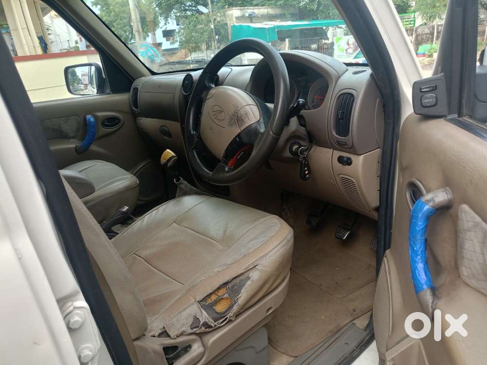 Mahindra Scorpio Vlx 2wd Abs At Bsiii, 2012, Diesel