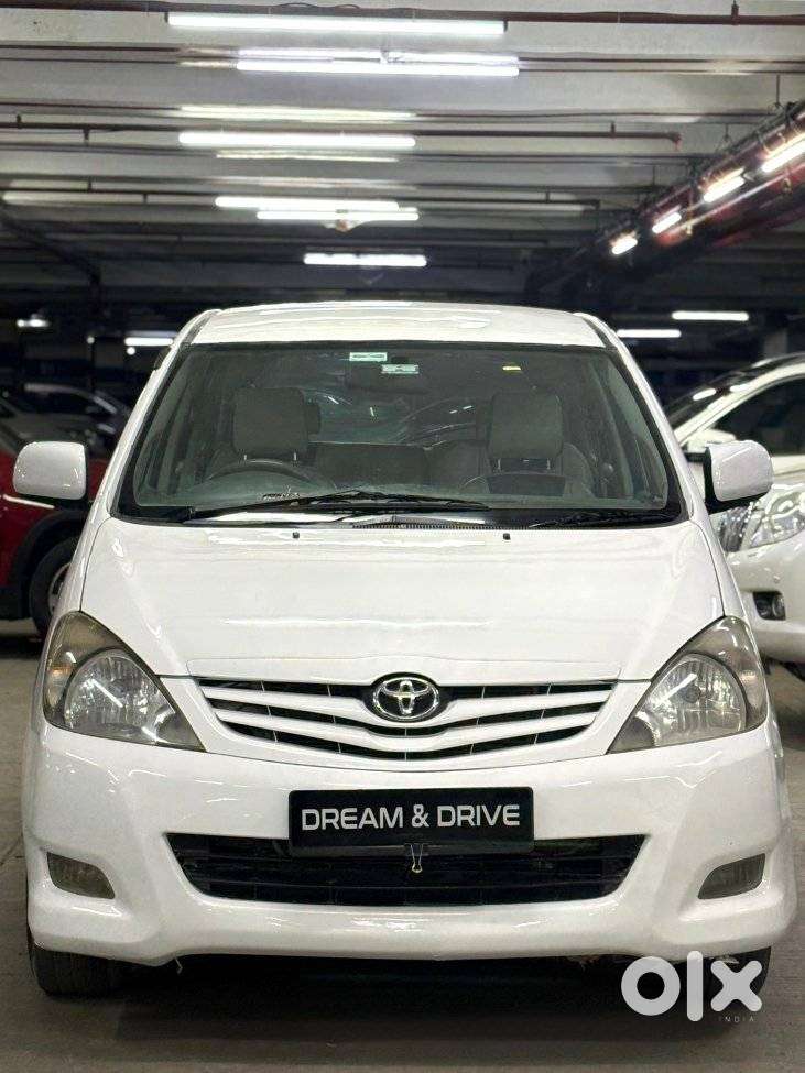 Toyota Innova 2.5 Gx 7 Seater Bs Iv, 2010, Diesel