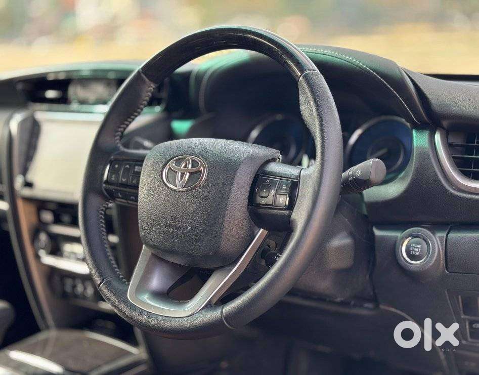 Toyota Fortuner Leader Edition (at), 2024, Diesel